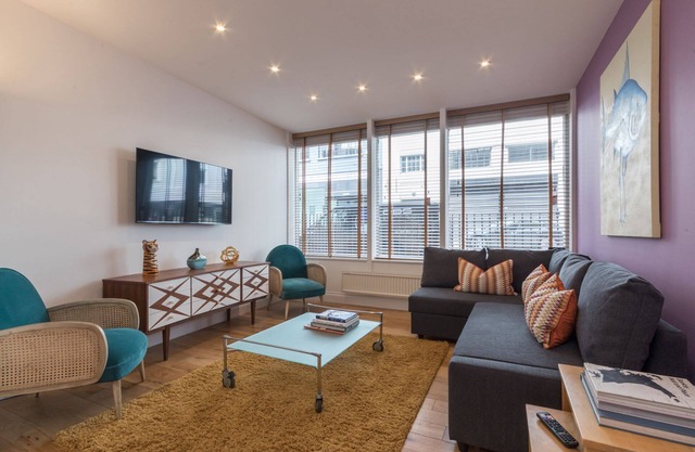 Home For All - Fitzrovia - by Frankie Says