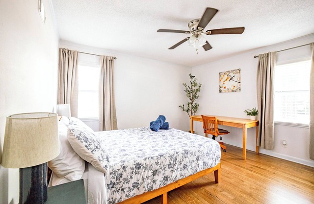 Home Gym | TV in all BRs | Walk-in Shower