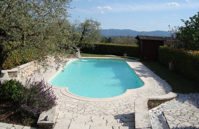 Home in Pistoiese countryside