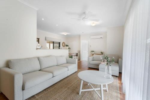 Home on Haynes- BYO LINEN - 1km from Goolwa Beach-Whale Watch