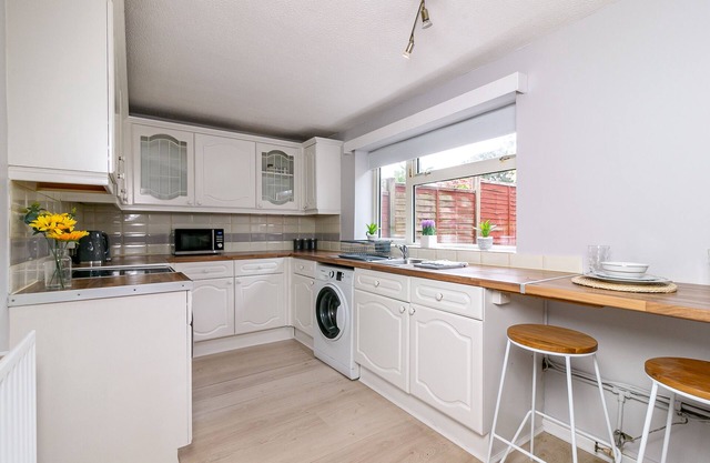 Home to Stevenage Town centre - The Rectory Lodge