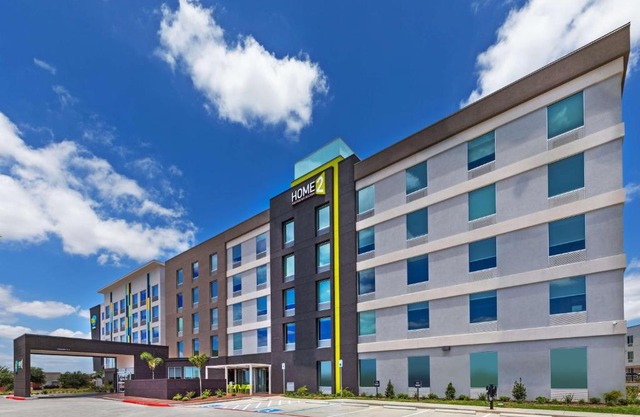 Home2 Suites by Hilton Laredo, TX
