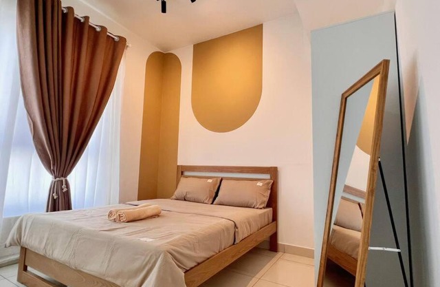Homely D'Sara @ Direct Link with MRT, Near Thomson Hospital & Sungai Buloh Hospital