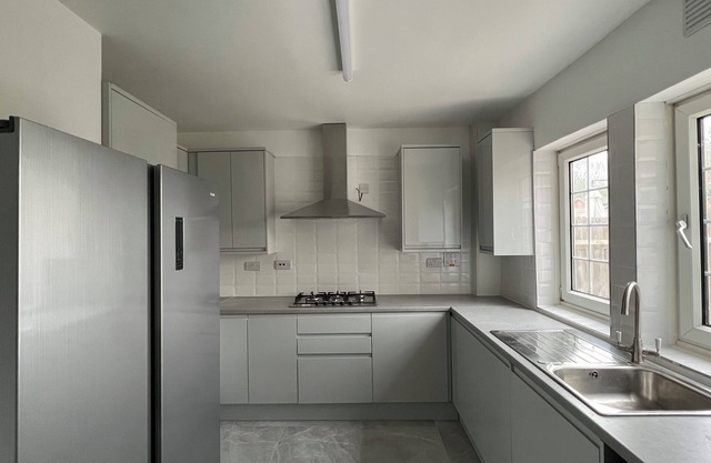 Homely Family-Friendly 5 Bed Greenwich | Fast WiFi | Free Parking | Large Garden