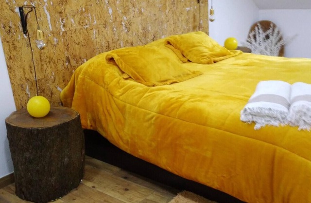 Homerez - House for 4 ppl. with garden and terrace at Vila Nova de Santo André