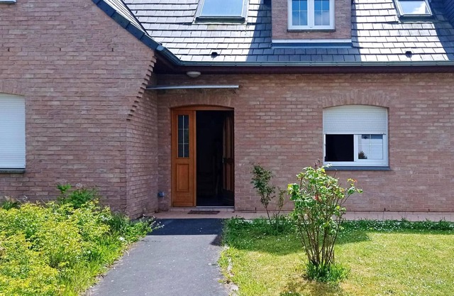 Homerez - Amazing house for 6 ppl. with garden and terrace at Marcoing