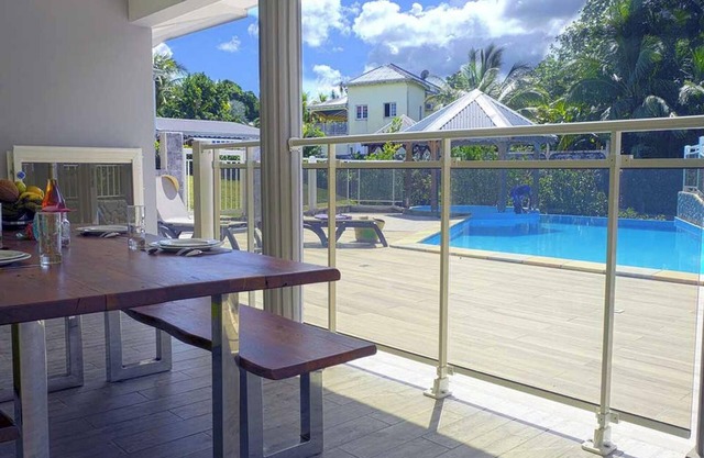 Homerez - Apartment with pool in Lamentin