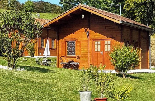 Homerez - Chalet in Dausse with pool