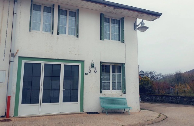 Homerez - Comfortable house with mountain view in Charix