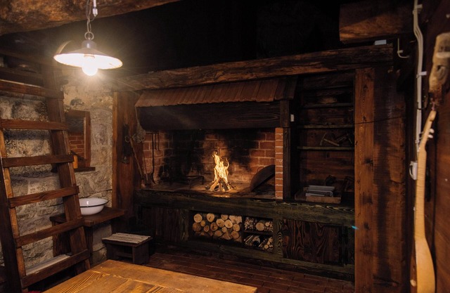Homerez - Cosy Chalet in Gospić with Jacuzzi and Mountain View
