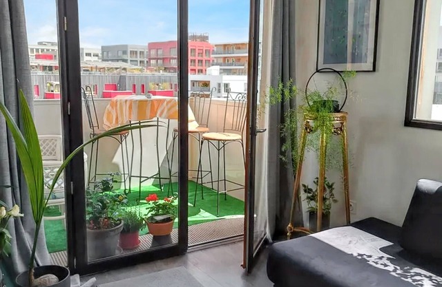 Homerez - Family apt, L'Île-Saint-Denis