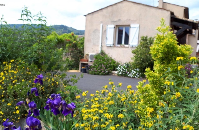 Homerez - Nice appartement 5 km away from the beach for 4 ppl. with terrace