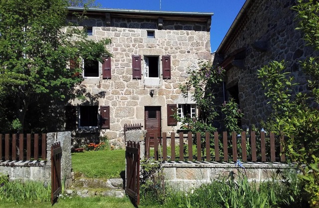 Homerez - House Cubelles with Garden