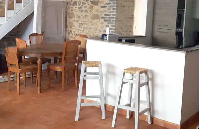 Homerez - House for 4 ppl. with shared pool, garden and terrace at La Porcherie
