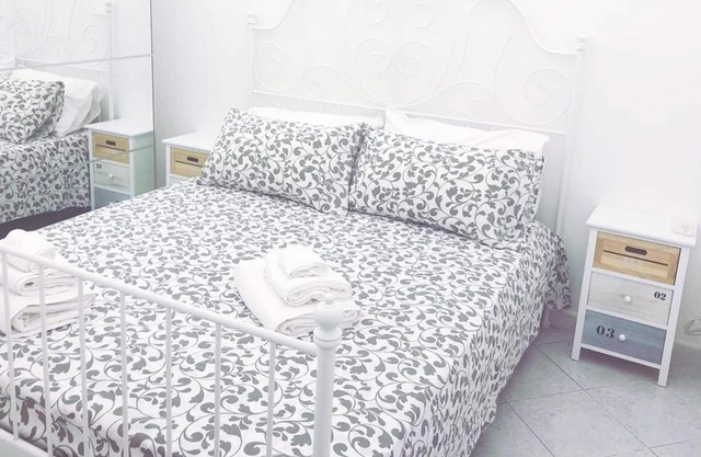 Homerez - Nice appartement 10 km away from the beach for 4 ppl. at Napoli