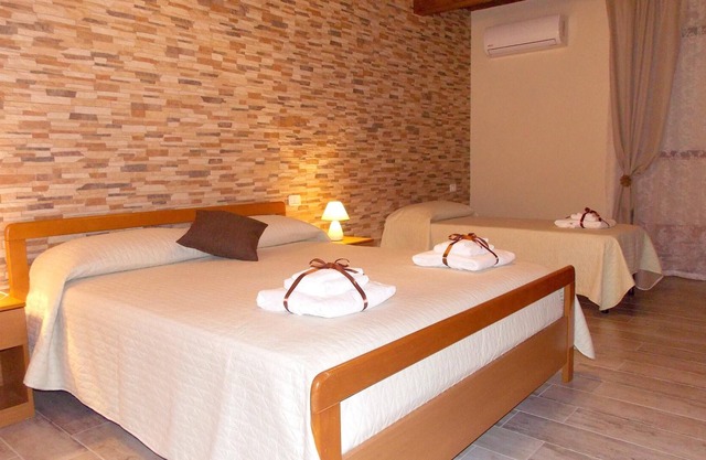 Homerez - Spacious house for 8 ppl. with balcony at Frascineto