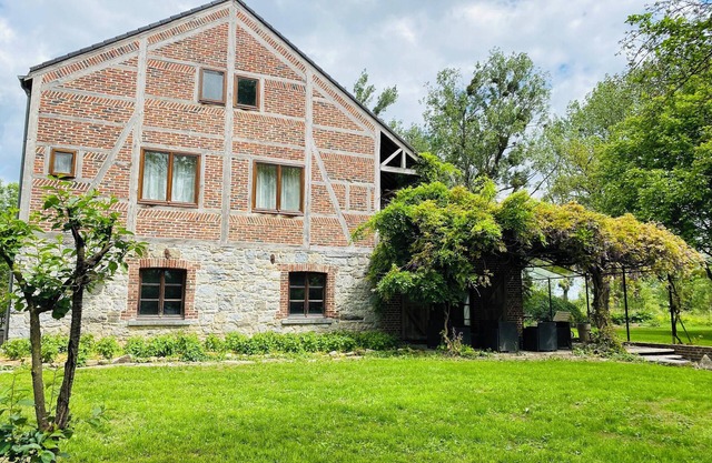 Homerez - Spacious house in Rochefort with private garden and terrace