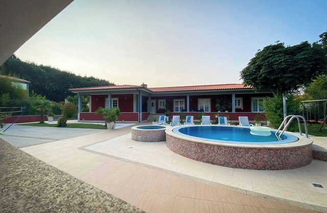 Homerez - Villa in Rebordões, pool and jacuzzi