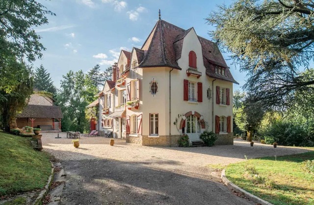 Homerez - Villa in Saint-Gence