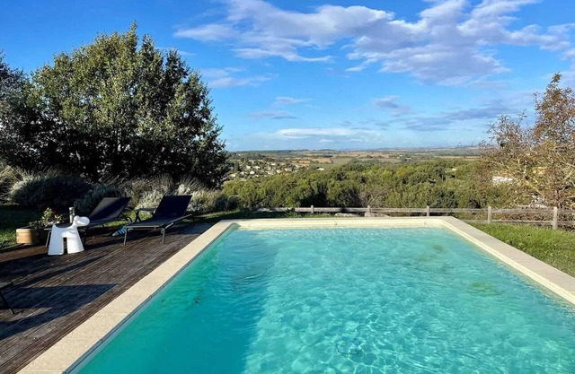 Homerez - Villa with pool in Duran