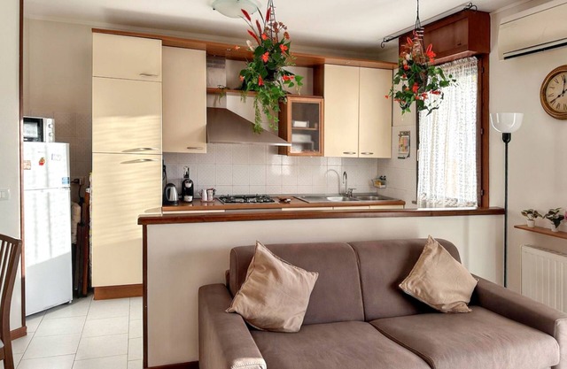 Homerez - Welcoming apartment in Chiozzola 60 m² with spacious balcony for 5