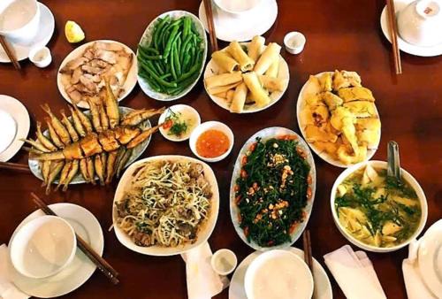 Homestay ven hồ Ngọc Lan