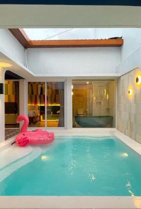 Honeymoon Private Pool Villa - Fulton Avenue