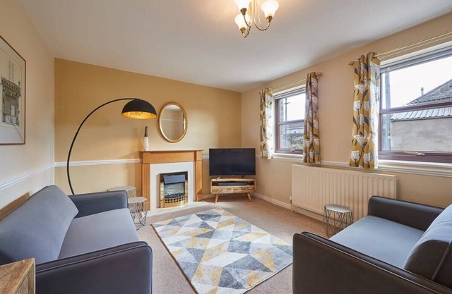 Host & Stay | Wood Street Cottage