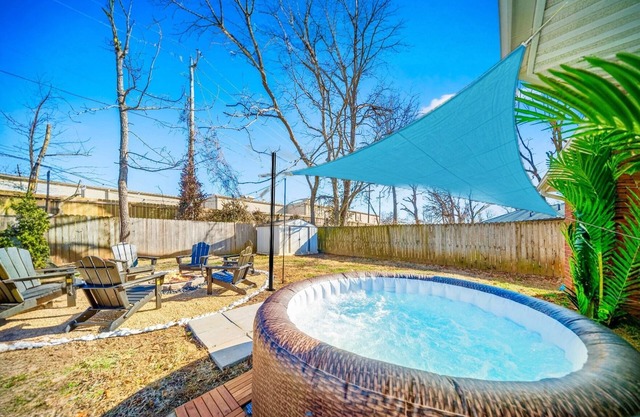 Hot Tub/Gameroom/Firepit/Coler MTB - Downtown