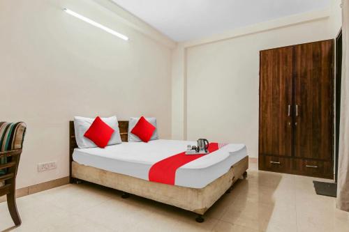 Hotal O EM Home Stay