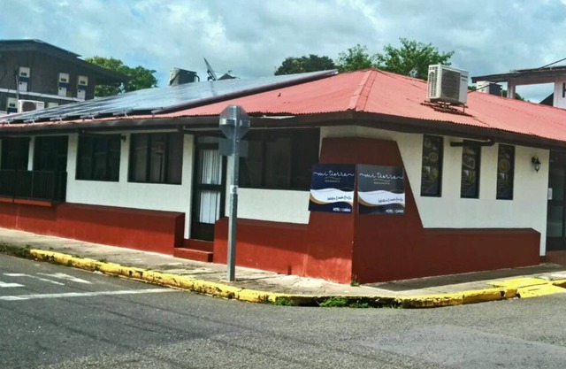 Hotel Cañas