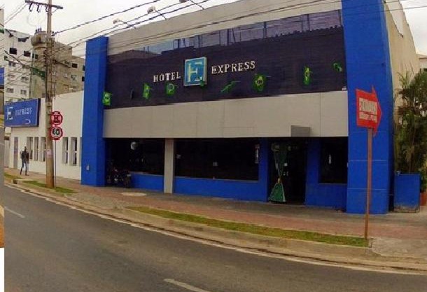 Hotel Express - Leva e busca no aeroporto grátis 24 horas