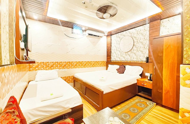 Hotel Hanuman Palace Ayodhya