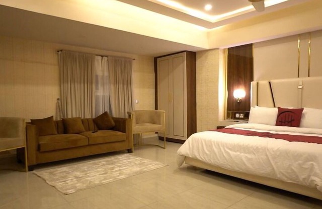 Hotel Heaven Heights