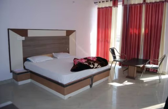 Hotel Jhansla By GRB