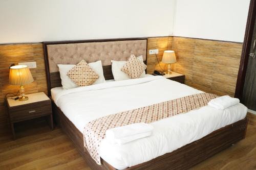 Hotel Mannat Bhera Enclave