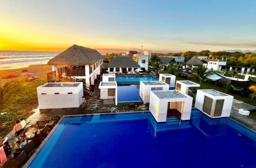 Hotel Maya Jade