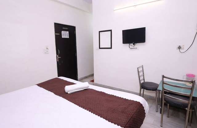 "Hotel Novo Agra – Your Gateway to Comfort Near the Taj Mahal"