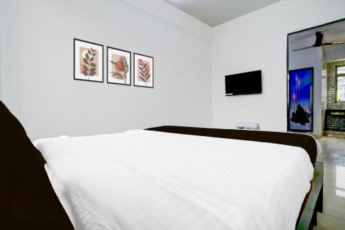 Hotel O A R Residency