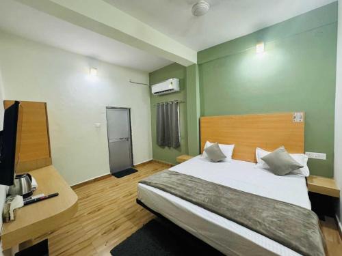Hotel O Eden Stay