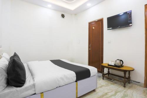 Hotel O Golden Key Rohini