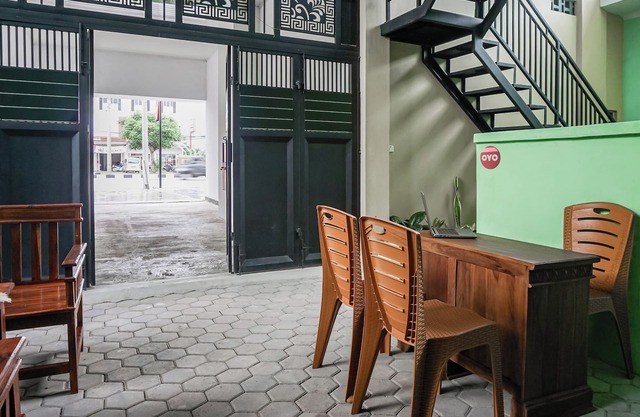 Hotel O Guest House Riharti Syariah