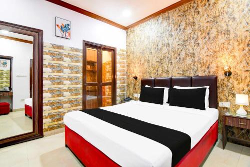Hotel O Karaya Road