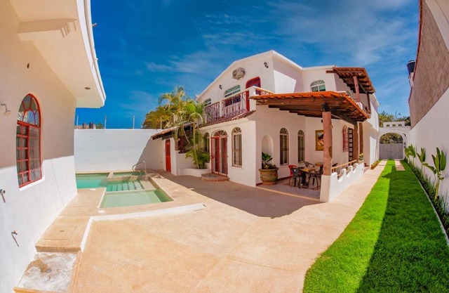 Hotel Rega Suites Guayabitos - Family & Kitchen