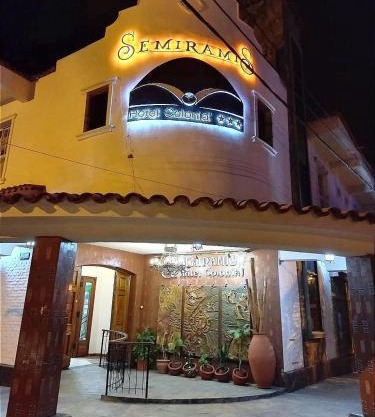 Hotel Semiramis Colonial