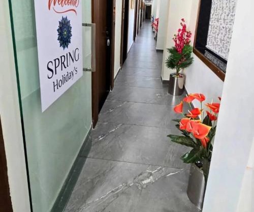 Hotel Spring Holiday's
