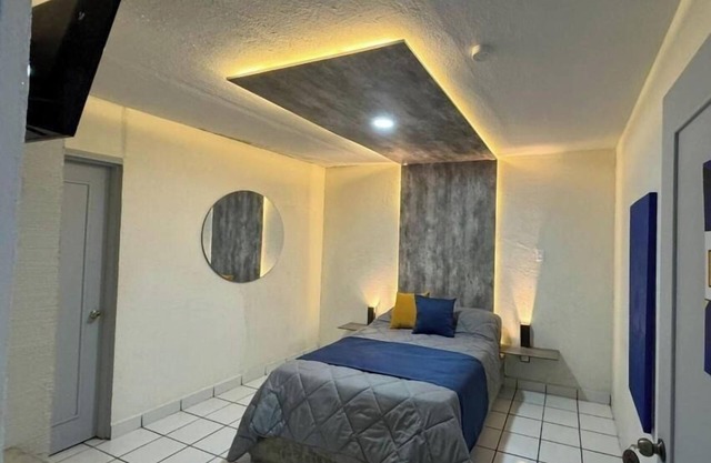 HOTEL URBAN TEPATITLAN
