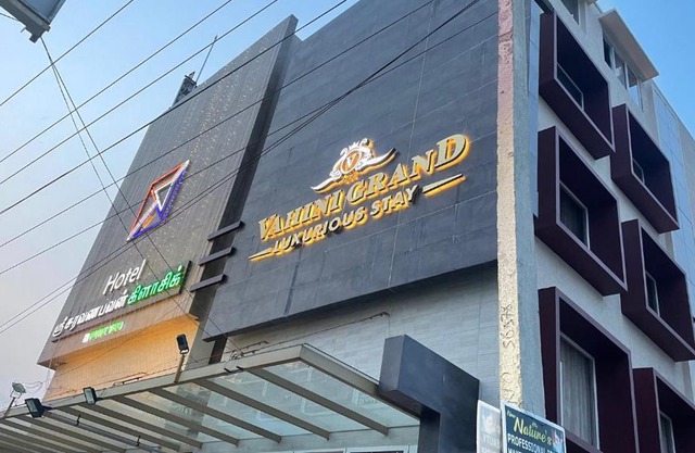 HOTEL VAHINI GRAND