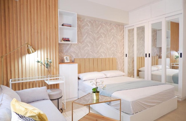 Hotel Vibe in Manhattan Plaza, Araneta City, Cubao