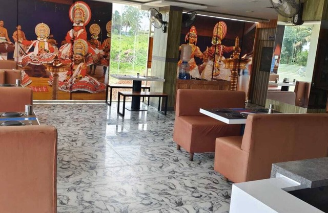 hotel white palace